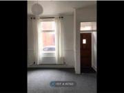 3 Bedrooms Terraced house for rent in Dallas Street,...