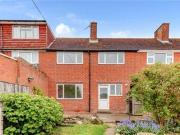 3 Bedrooms Terraced house for rent in Dark Lane,...