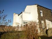 3 Bedrooms Terraced house for rent in East View, Yeadon,...