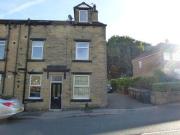 3 Bedrooms Terraced house for rent in Fartown, Pudsey LS28