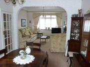 3 Bedrooms Terraced house for rent in Gantshill...