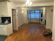 3 Bedrooms Terraced house for rent in Hadleigh Road,...
