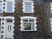 3 Bedrooms Terraced house for rent in Hanbury Street,...