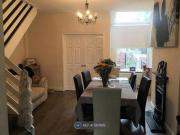 3 Bedrooms Terraced house for rent in Heathbank Road,...