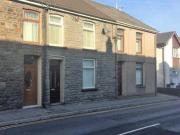 3 Bedrooms Terraced house for rent in High Street,...