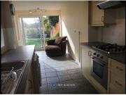 3 Bedrooms Terraced house for rent in High Street, Old...