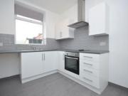 3 Bedrooms Terraced house for rent in Highfield Road,...