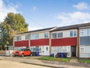 3 Bedrooms Terraced house for rent in Hollowfield... 3 Bedrooms Terraced house for rent in Hollowfield...