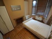 3 Bedrooms Terraced house for rent in Hugh Road,...