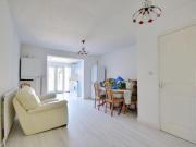 3 Bedrooms Terraced house for rent in Ivanhoe Close,...