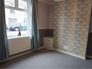 3 Bedrooms Terraced house for rent in King Street, Ebbw...
