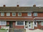 3 Bedrooms Terraced house for rent in Kirkstall...