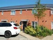 3 Bedrooms Terraced house for rent in Little Highwood...