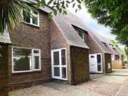 3 Bedrooms Terraced house for rent in Maplehurst Road,...