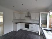 3 Bedrooms Terraced house for rent in Meadowside,...