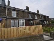 3 Bedrooms Terraced house for rent in Moorside Road,...