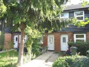 3 Bedrooms Terraced house for rent in Moreton Avenue,...