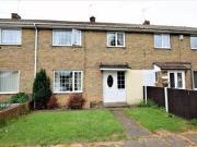 3 Bedrooms Terraced house for rent in New Park Estate,...
