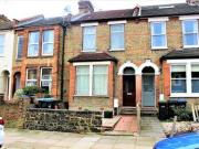 3 Bedrooms Terraced house for rent in Ollerton Road,...