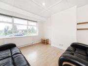 3 Bedrooms Terraced house for rent in Priory Gardens,...