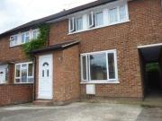 3 Bedrooms Terraced house for rent in Randall Close,...