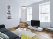 3 Bedrooms Terraced house for rent in Royds Street,...