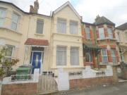 3 Bedrooms Terraced house for rent in Scarborough Road,...