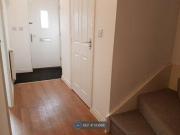 3 Bedrooms Terraced house for rent in Skye Crescent,...