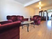 3 Bedrooms Terraced house for rent in Stoke Road, Slough SL2