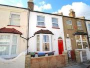3 Bedrooms Terraced house for rent in Tramway Avenue,...