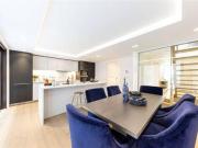 3 Bedrooms Terraced house for rent in Victoria Mews,...