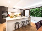 3 Bedrooms Terraced house for rent in Victoria Mews,...