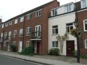 3 Bedrooms Terraced house for rent in West St Helen...