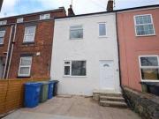 3 Bedrooms Terraced house for rent in West Street,...