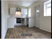 3 Bedrooms Terraced house for rent in Woollin Avenue,...