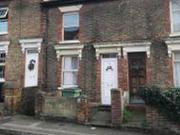 3 Bedrooms Terraced house for sale in 19 Chillington...