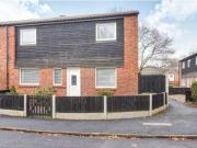 3 Bedrooms Terraced house for sale in Aintree Close,...
