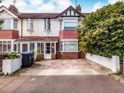 3 Bedrooms Terraced house for sale in Brittany Road,...