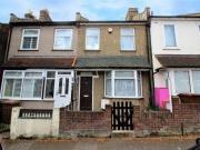 3 Bedrooms Terraced house for sale in Carlton Road,...