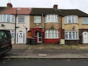 3 Bedrooms Terraced house for sale in Chester Avenue,...