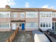 3 Bedrooms Terraced house for sale in Chestnut Glen,...