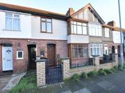3 Bedrooms Terraced house for sale in Devon Road, Luton LU2