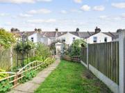 3 Bedrooms Terraced house for sale in Glencoe Road,...