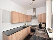 3 Bedrooms Terraced house for sale in Larbreck Avenue,...