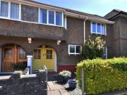 3 Bedrooms Terraced house for sale in Maple Crescent,...
