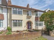 3 Bedrooms Terraced house for sale in South Croft,...