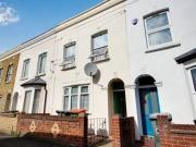 3 Bedrooms Terraced house for sale in St. James Road,...