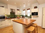 3 Bedrooms Terraced house for sale in Vicarage Park,...