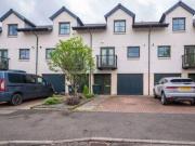 3 Bedrooms Town house for rent in Balgreen Avenue,...