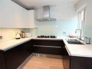 3 Bedrooms Town house for rent in Roding Mews, London E1W